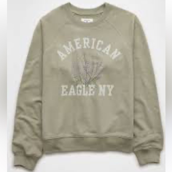 American Eagle Outfitters Tops - Women’s American Eagle Graphic Sweatshirt
